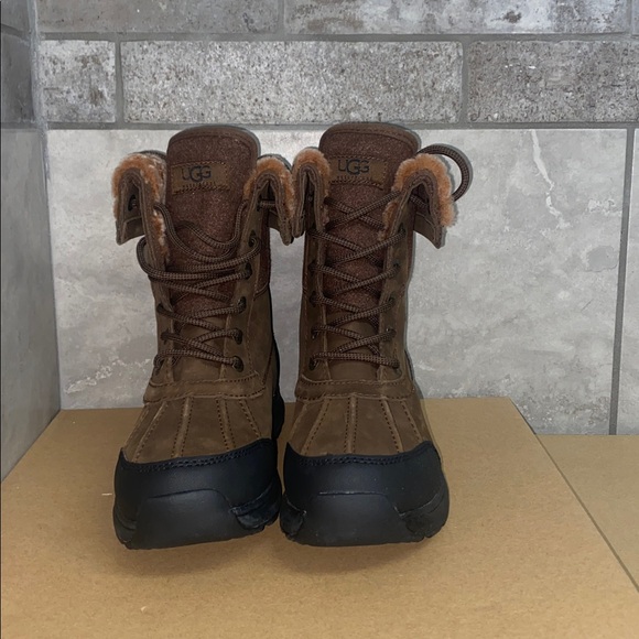 UGG ADIRONDACK BOOT III TIPPED - Picture 2 of 6